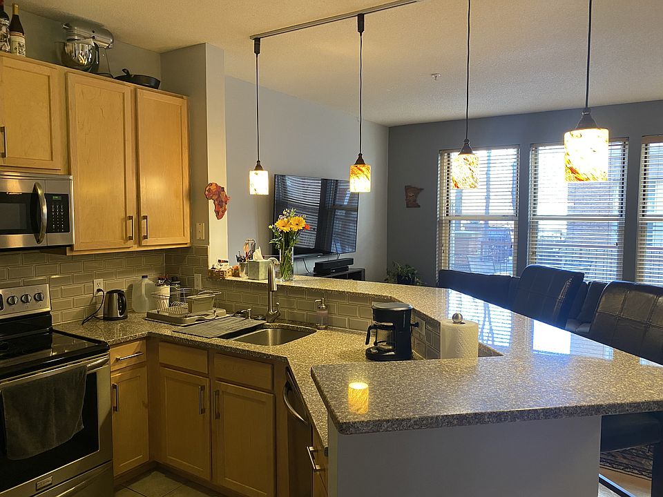 1st image of 560 2nd St N #108