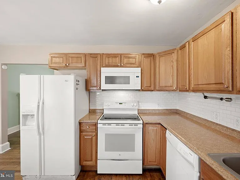 407 Manassas Ave — Photo 14