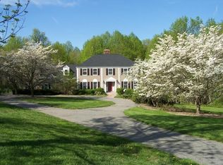 7 Fieldstone Rd, Tewksbury Twp, NJ 07830