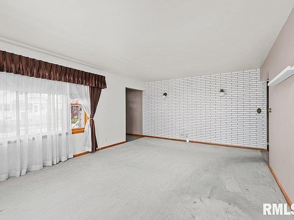 3rd image of 2127 Jefferson Ave