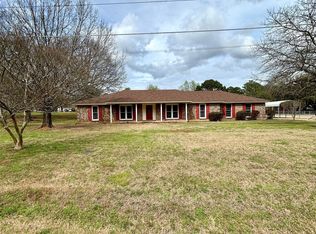 35 New Bingham Dr, Wetumpka, AL 36093