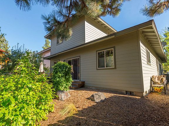 4th image of 19911 Alderwood Cir