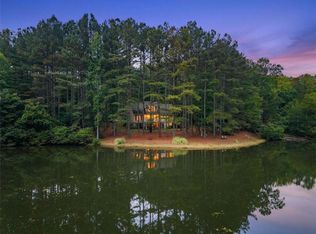 404 Golden Delicious Rd, Clarkesville, GA 30523