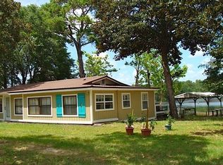 72 Landing Ln, Defuniak Springs, FL 32433