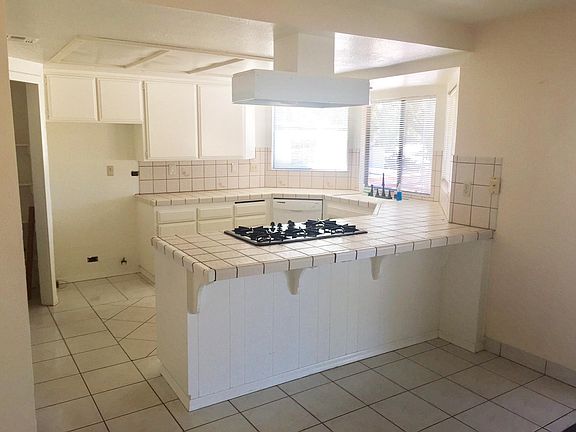 4th image of 4136 E Avenue T2