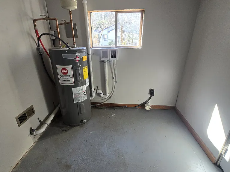 111 Owens Rd — Photo 14