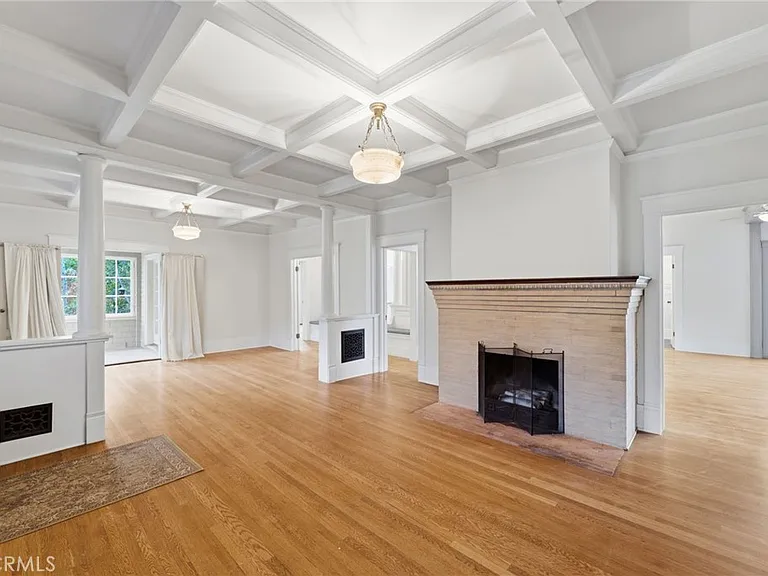 1200 Cedar Ave — Photo 7