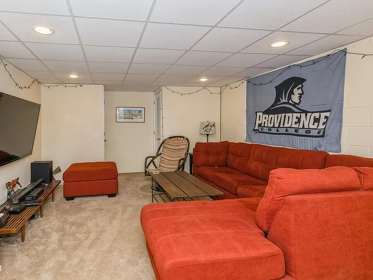 102 Hand Ln — Photo 18