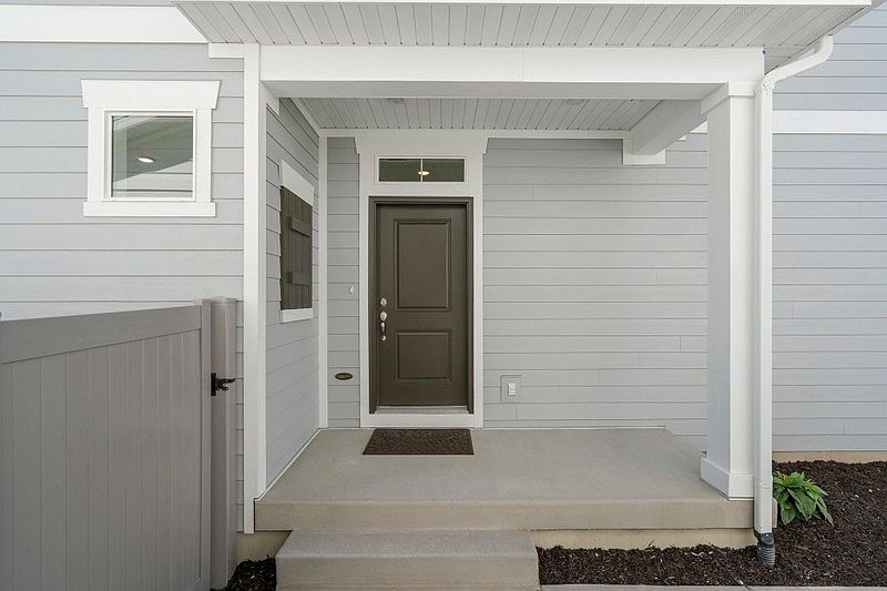 1st image of 4973 W Willowbank Dr