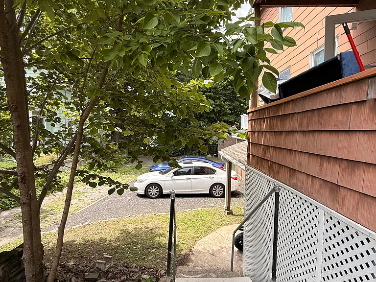 154 Marshall St #1 — Photo 17