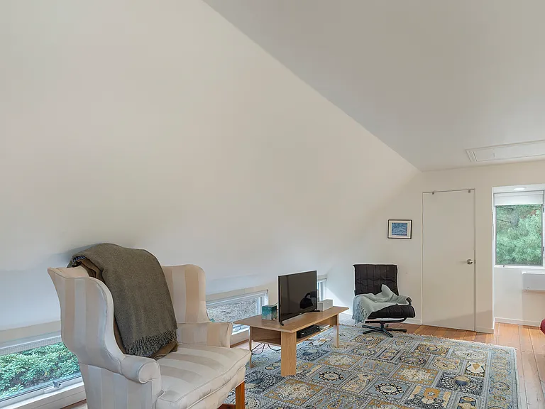 11 Chapel Ln — Photo 8