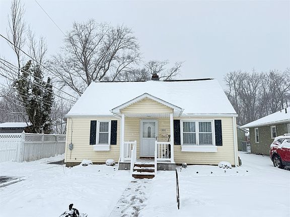 2nd image of 1832 Ottawa Dr