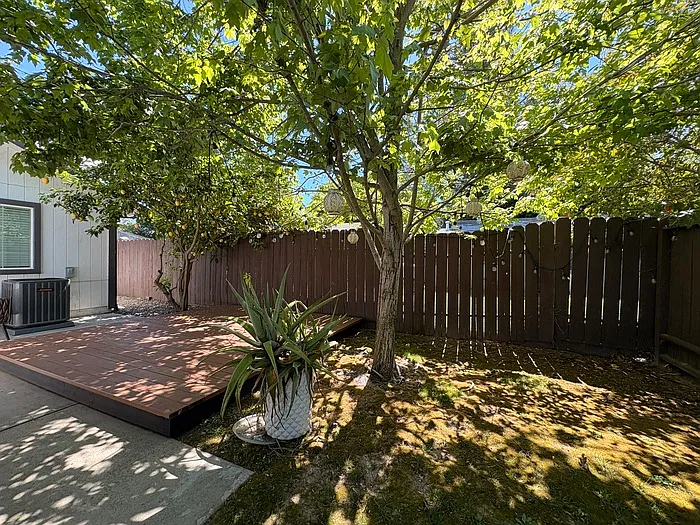 5050 64th St — Photo 21