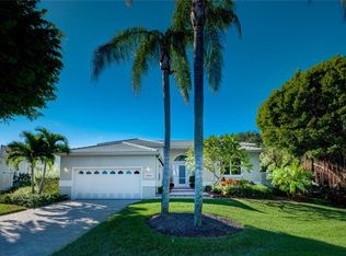 3585 Mistletoe Ln, Longboat Key, FL 34228
