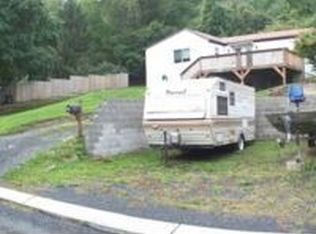 31 Iron St, Duncannon, PA 17020
