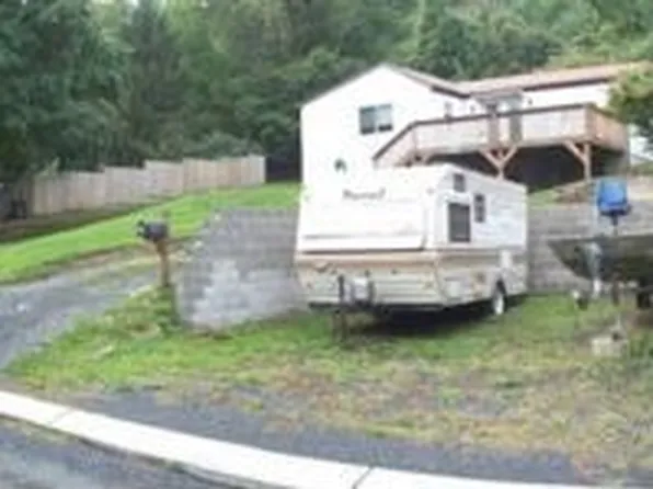 31 Iron St, Duncannon, PA 17020