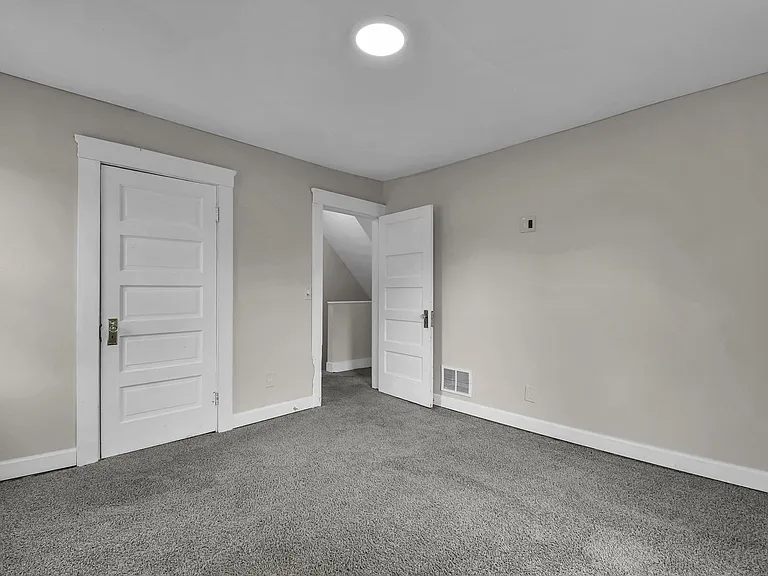 39 Charles St — Photo 23