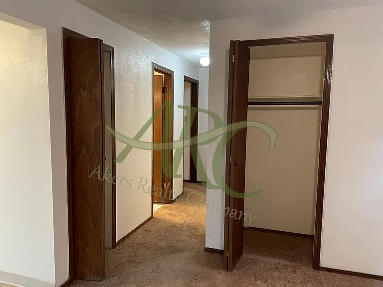 1328-30 Anita St — Photo 6