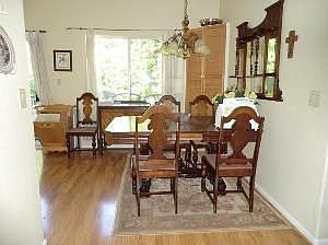4th image of 1527 Dickinson Dr