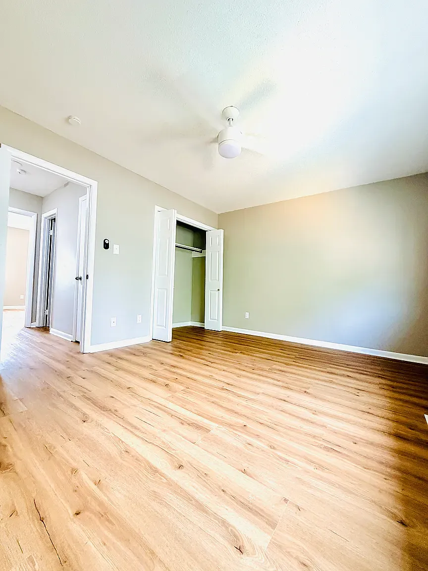 3 bed, 1.5 bath, 1200 sqft, $1,750 — Photo 4