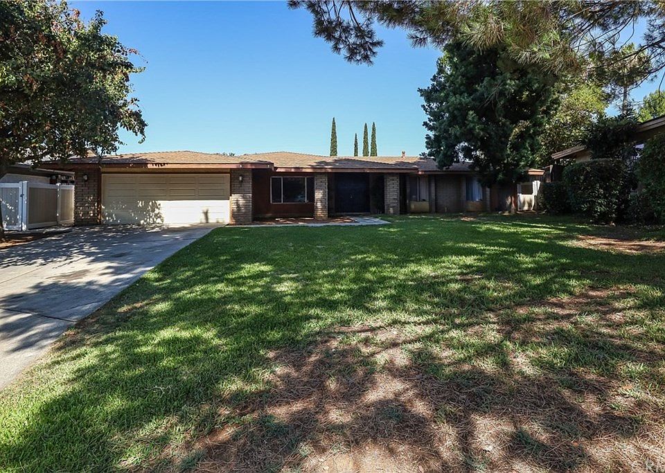 1st image of 354 Canyon View Dr