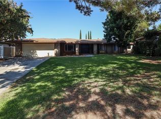 354 Canyon View Dr, Calimesa, CA 92320