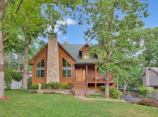 304 Glenwood Ave, Willow Springs, IL 60480