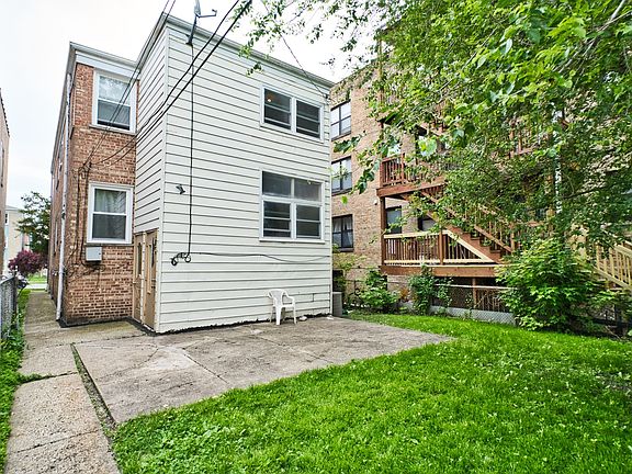 5th image of 6224 N Whipple St