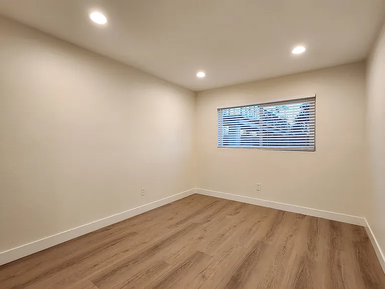 408 Burchett St #6 — Photo 11