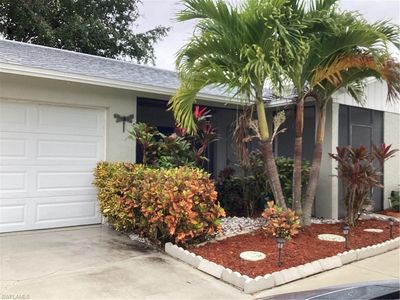 966 Charlemagne Blvd, Naples, FL, 34112