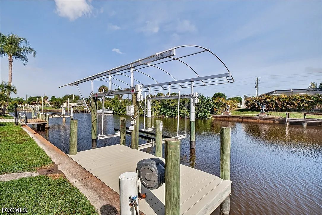 2 bed, 2.0 bath, 1562 sqft, $2,750 — Photo 1