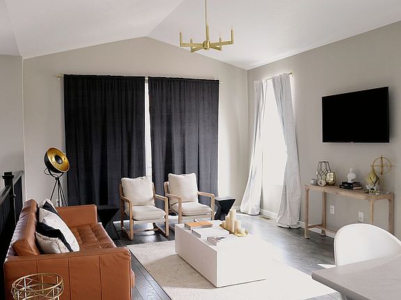 Full angle of the LR