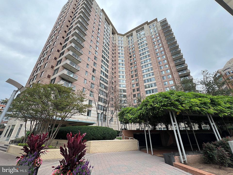 1st image of 851 N Glebe Rd APT 807