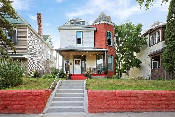 2443 Garfield Ave S #1 — Photo 3