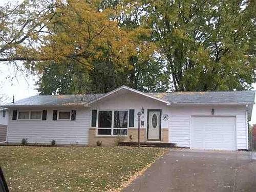 1st image of 9 Kingsley Dr