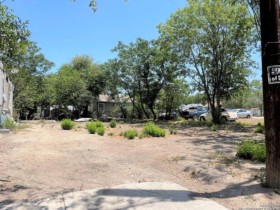 2nd image of 1817 VIRGINIA BLVD LOT E