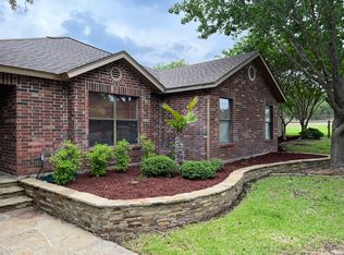 6005 Devonshire Dr, Spring Branch, TX 78070