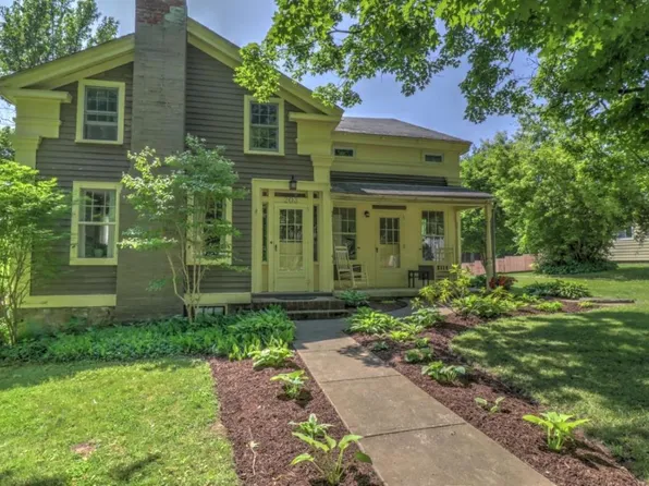 203 Cayuga St, Union Springs, NY 13160