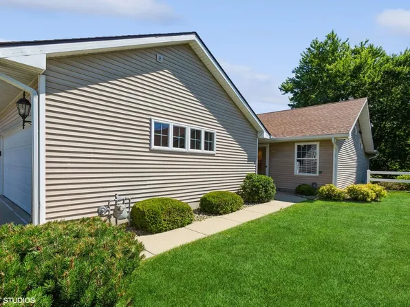 5545 Ivy Path, Stevensville, MI 49127