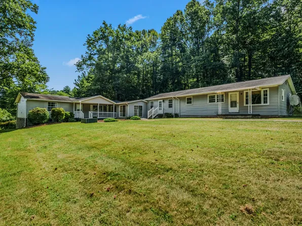 1192 Millstone Rd, Woodlawn, VA 24381