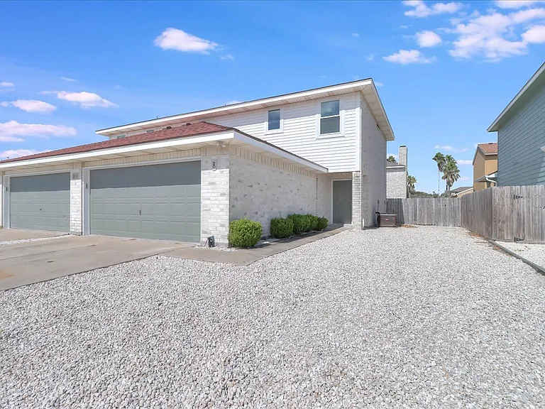 15513 Palmira Ave #B — Photo 1