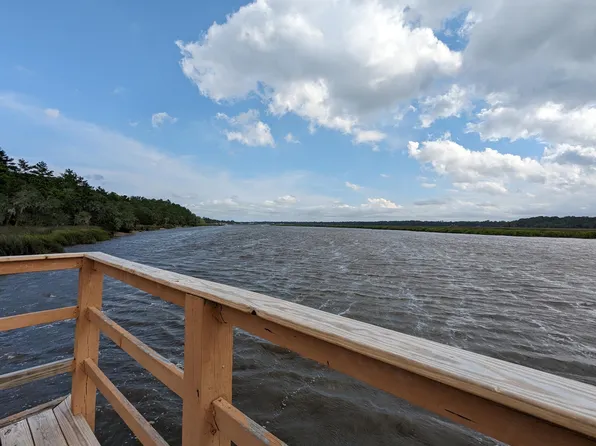 4370 Great Oak Dr, North Charleston, SC 29418