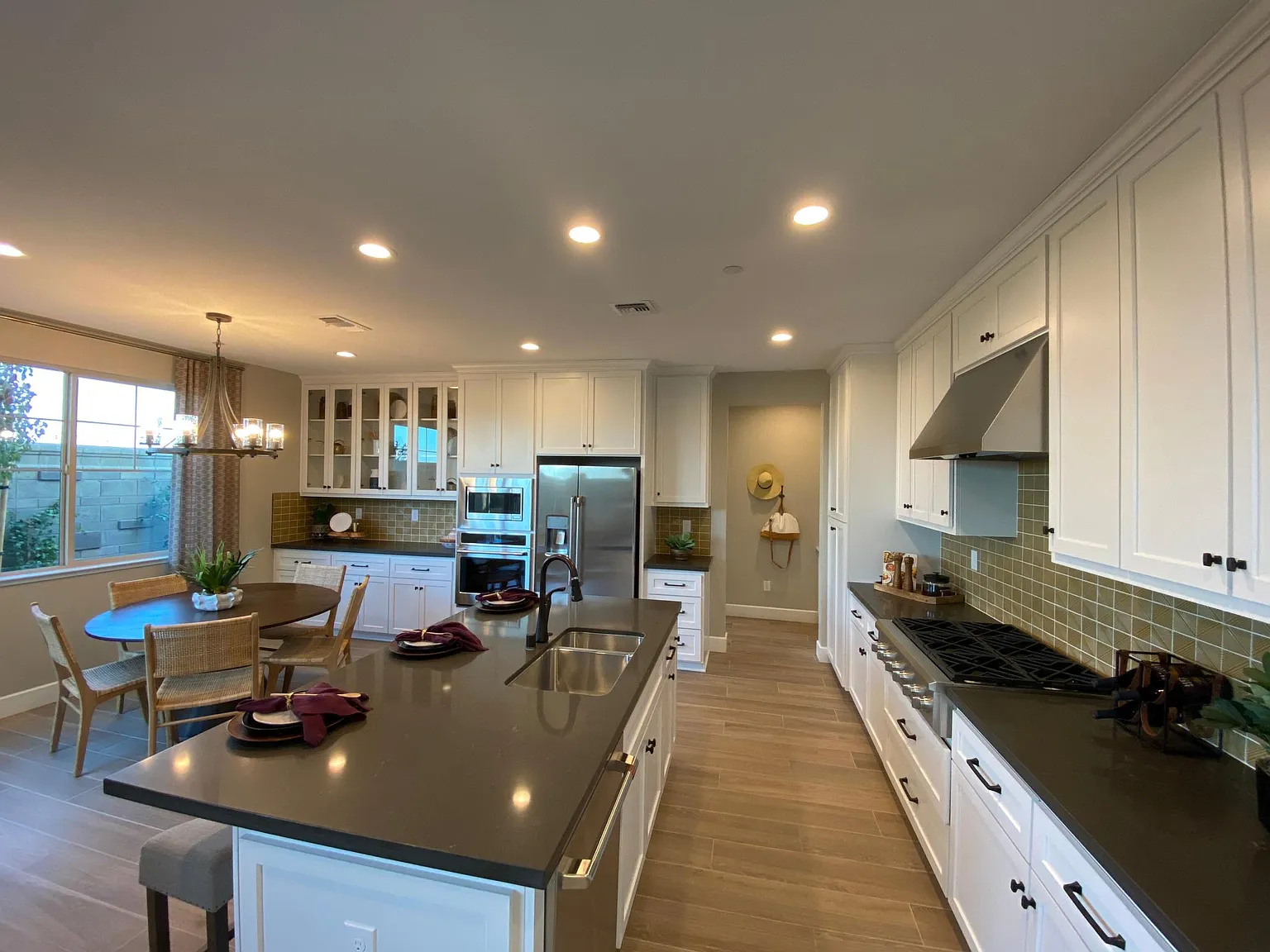 478 E Sorrel Pl — Photo 4