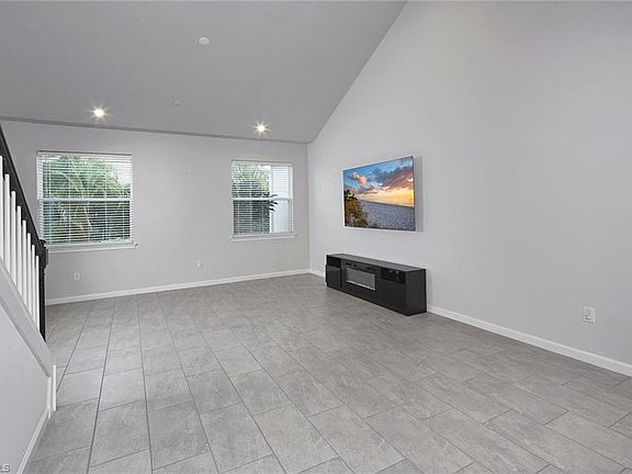2nd image of 4659 Arboretum CIR #103