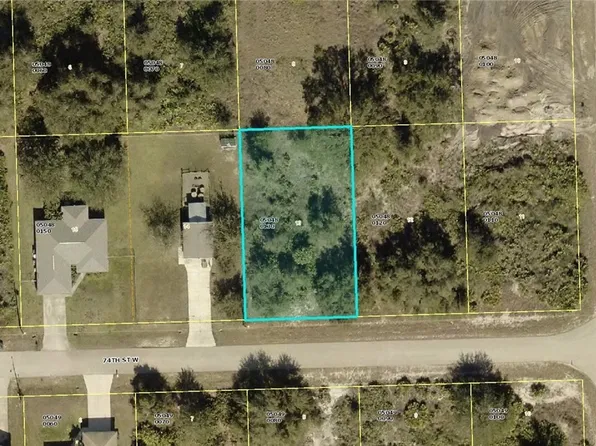 2804 74th St W, Lehigh Acres, FL 33971