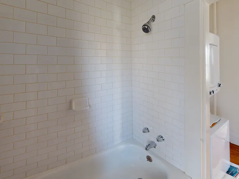 90 Barnes Ave #1 — Photo 2