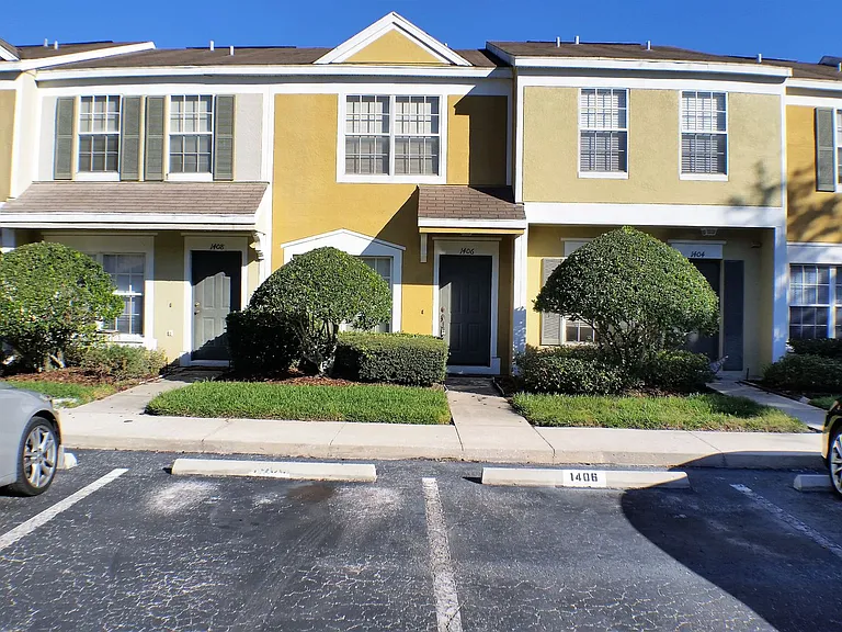 1406 Costa Mesa Dr — Photo 1