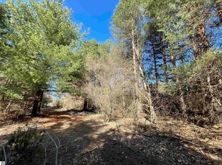 S Fenmore Rd, Merrill, MI 48637