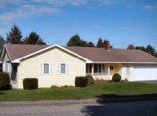 42 Hogan Rd, Lewiston, ME 04240