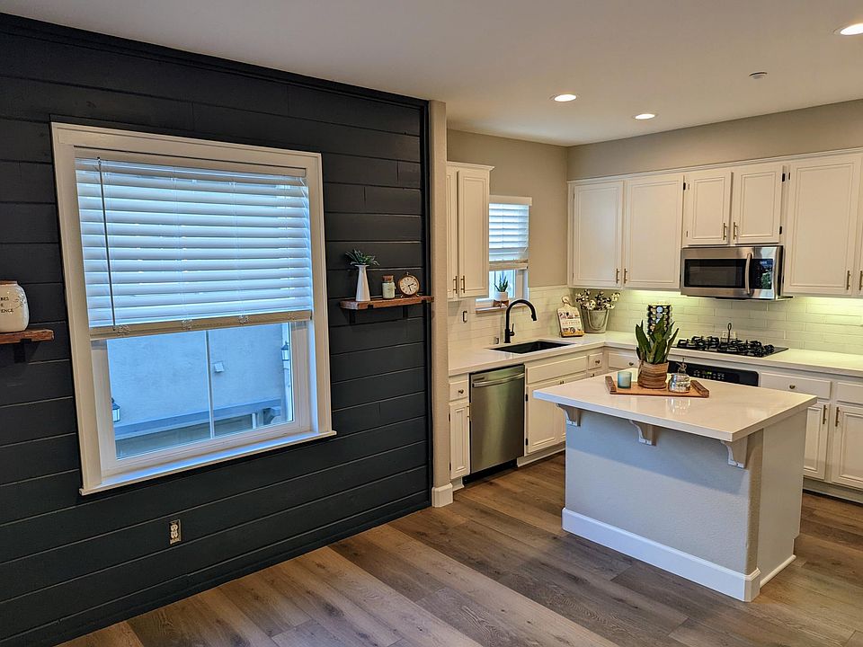 Spacious Kitchen with Quartz Countertops